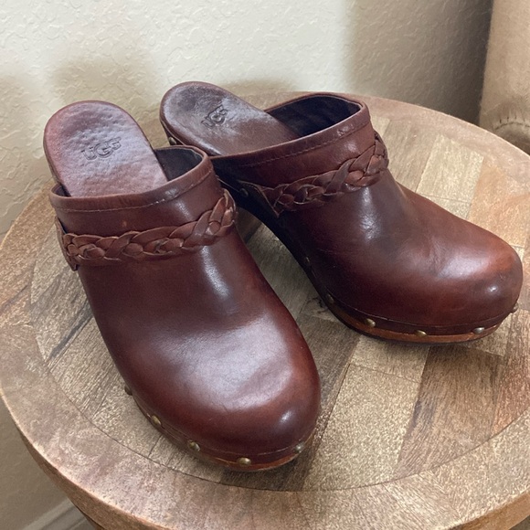 UGG Brown Kaylee Clog Size 7 - Picture 1 of 10